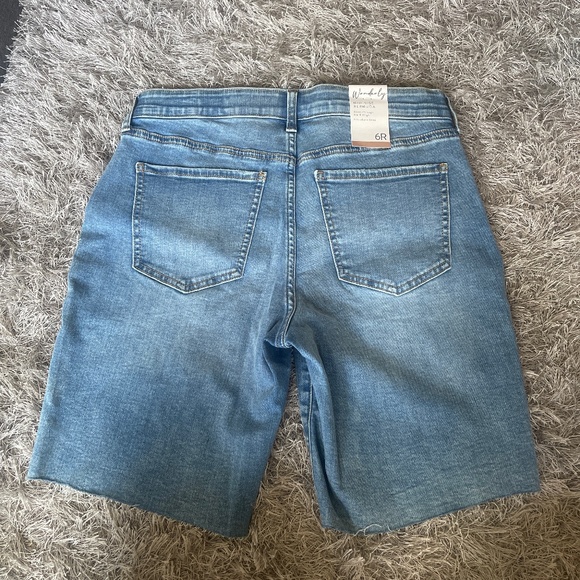NWT Wonderly Mid Rise Denim Bermuda Shorts - Picture 5 of 5